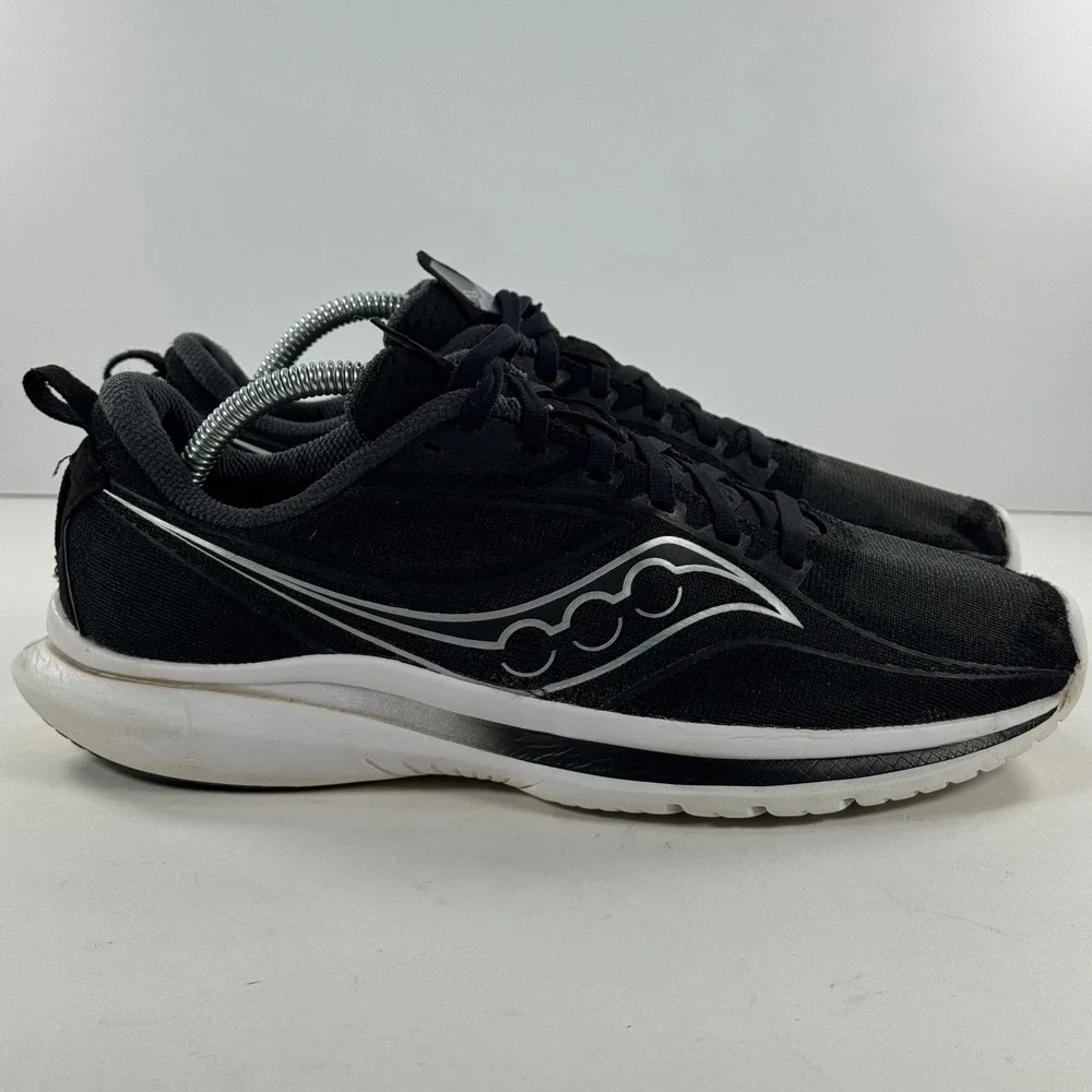 Saucony Kinvara 13 Womens Running Shoes‎ Black White S10723-05 Size 10